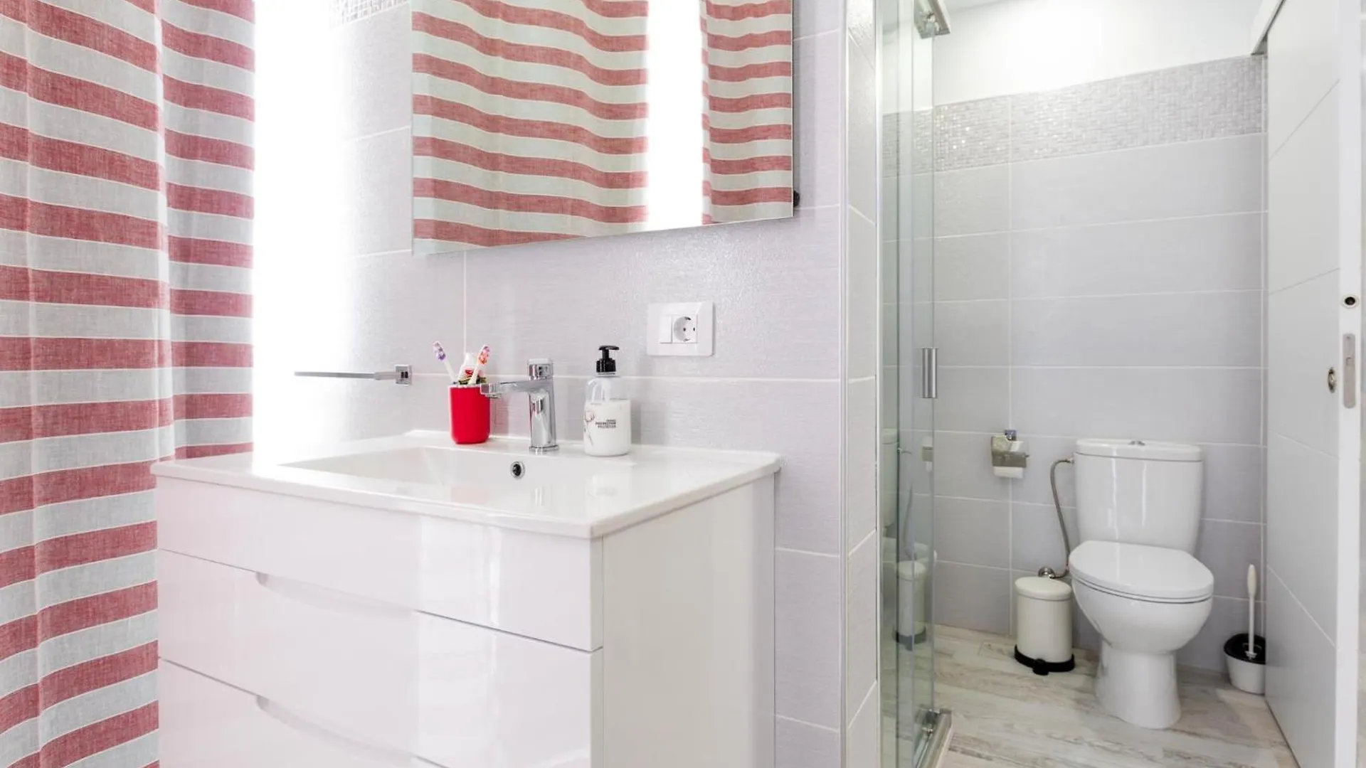 Apartment 3D. Brand New Flat In Playa Las Americas Playa de las Americas  Spain